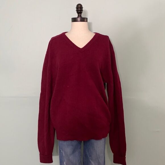 L.L. Bean Vintage Lambswool V Neck Sweater - Picture 1 of 4